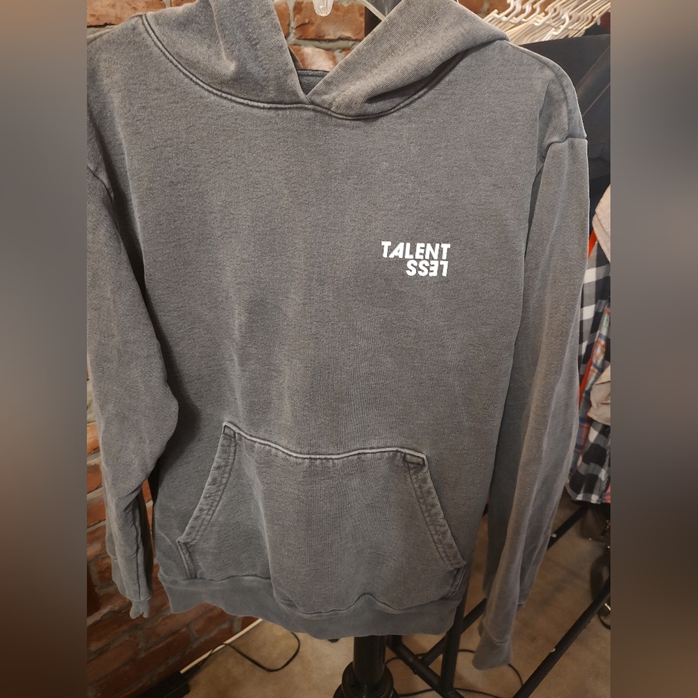 EUC heavy weight graphic sweatshirt